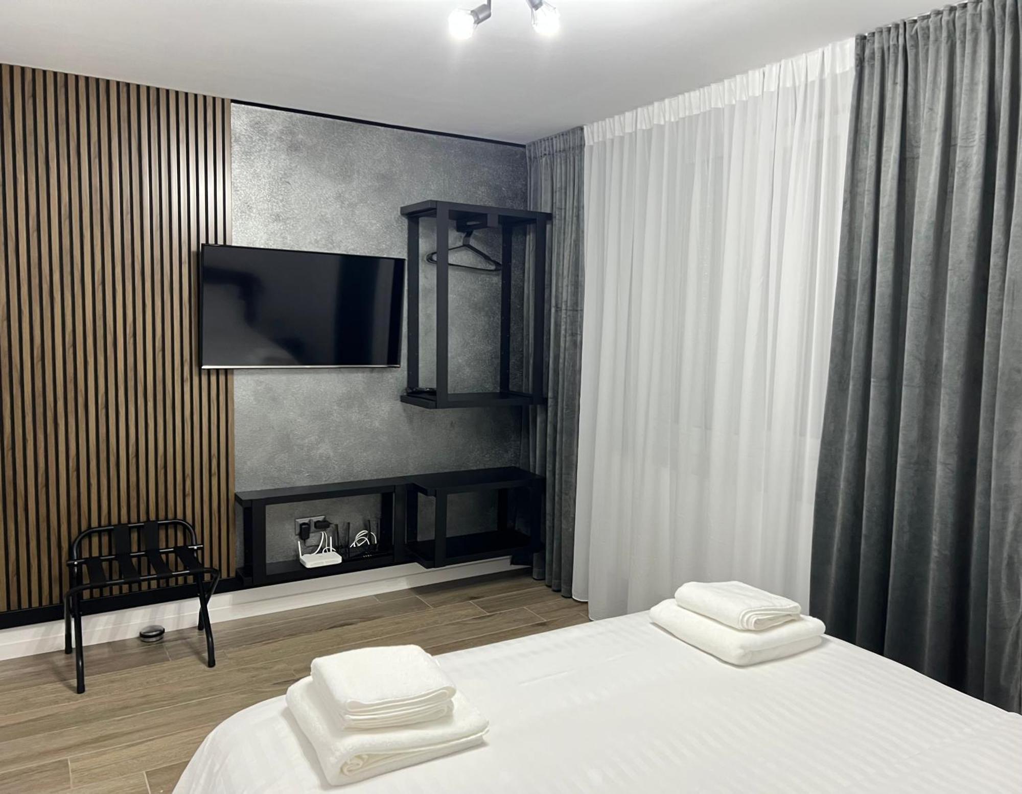 Onix Apartamento Hunedoara Exterior foto