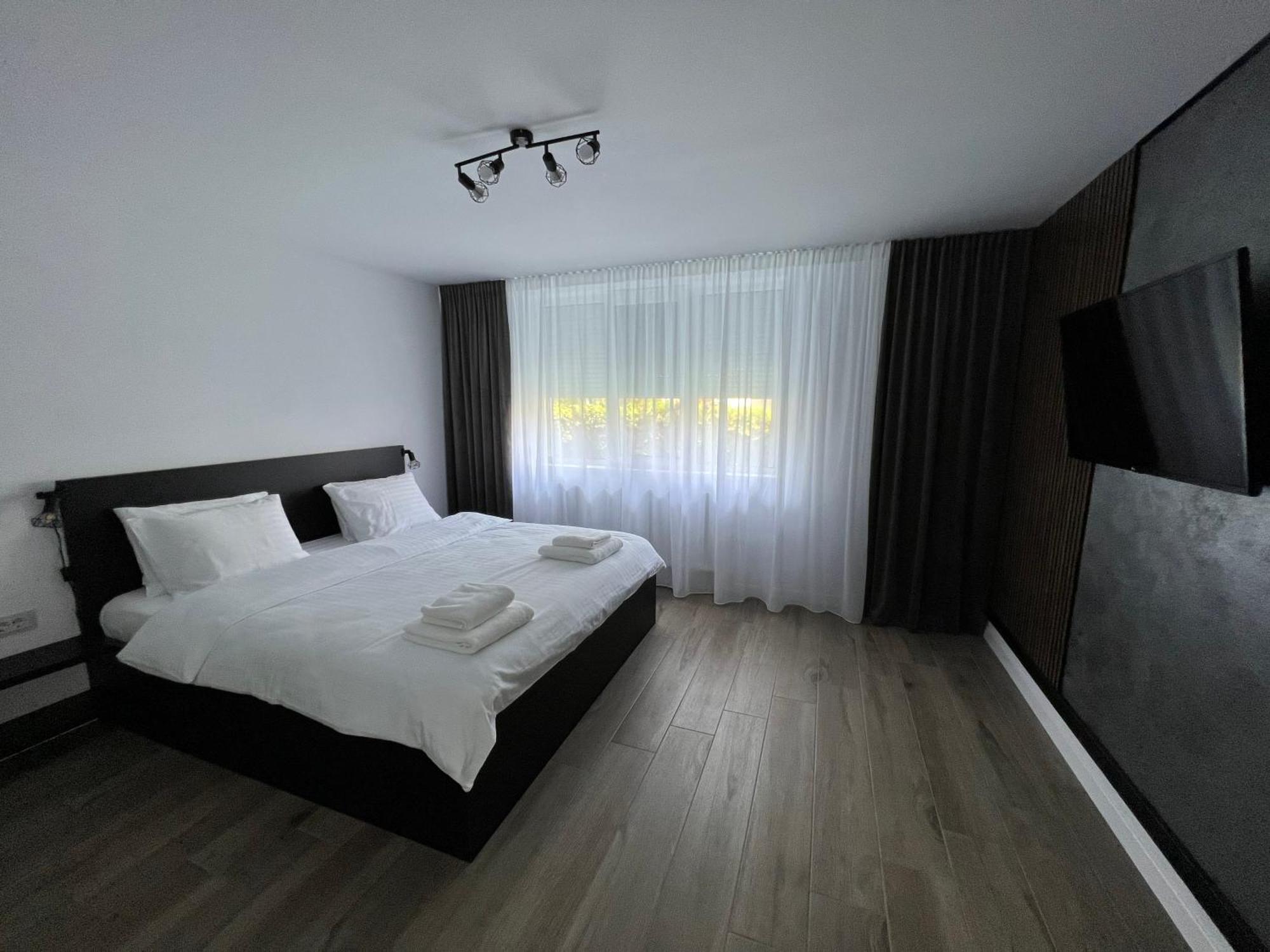 Onix Apartamento Hunedoara Exterior foto